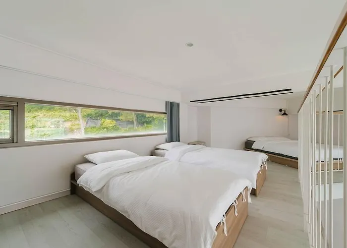 Greemhouse 3*